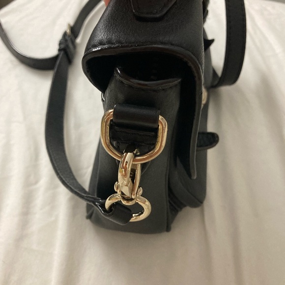 Kate Spade Lola Avenue Pebbled Leather Messenger Bag - Picture 5 of 12